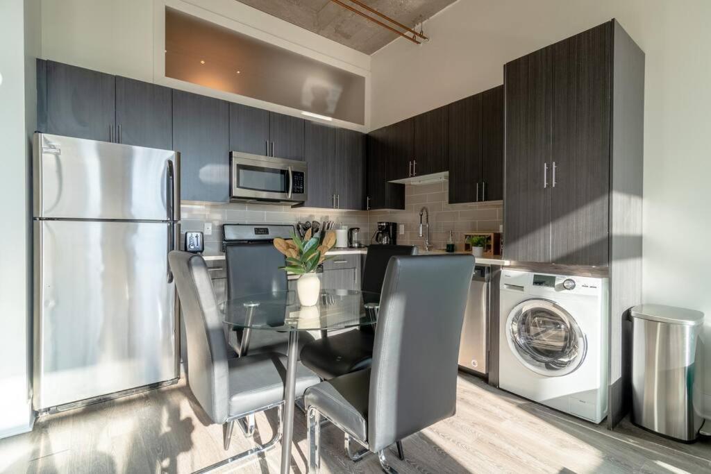 Spacious 2Br Vacation Rental With City View, Optional Parking And Gym Near Mccormick Place & Downtown Chicago Attractions Luaran gambar