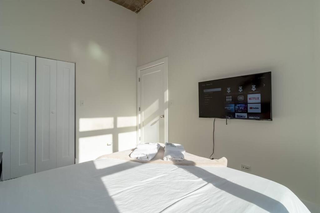 Spacious 2Br Vacation Rental With City View, Optional Parking And Gym Near Mccormick Place & Downtown Chicago Attractions Luaran gambar