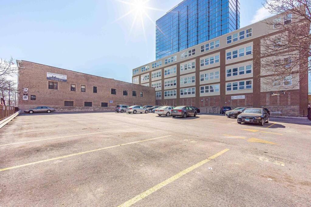 Spacious 2Br Vacation Rental With City View, Optional Parking And Gym Near Mccormick Place & Downtown Chicago Attractions Luaran gambar